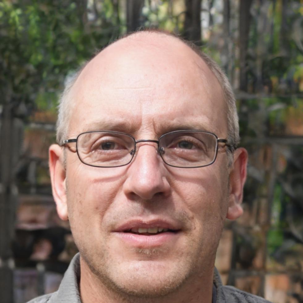 Portrait de Théo Roussel, formateur en analyse financière